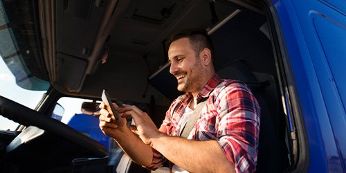Venda de acessórios automotivos na Puro Óleo Jandira